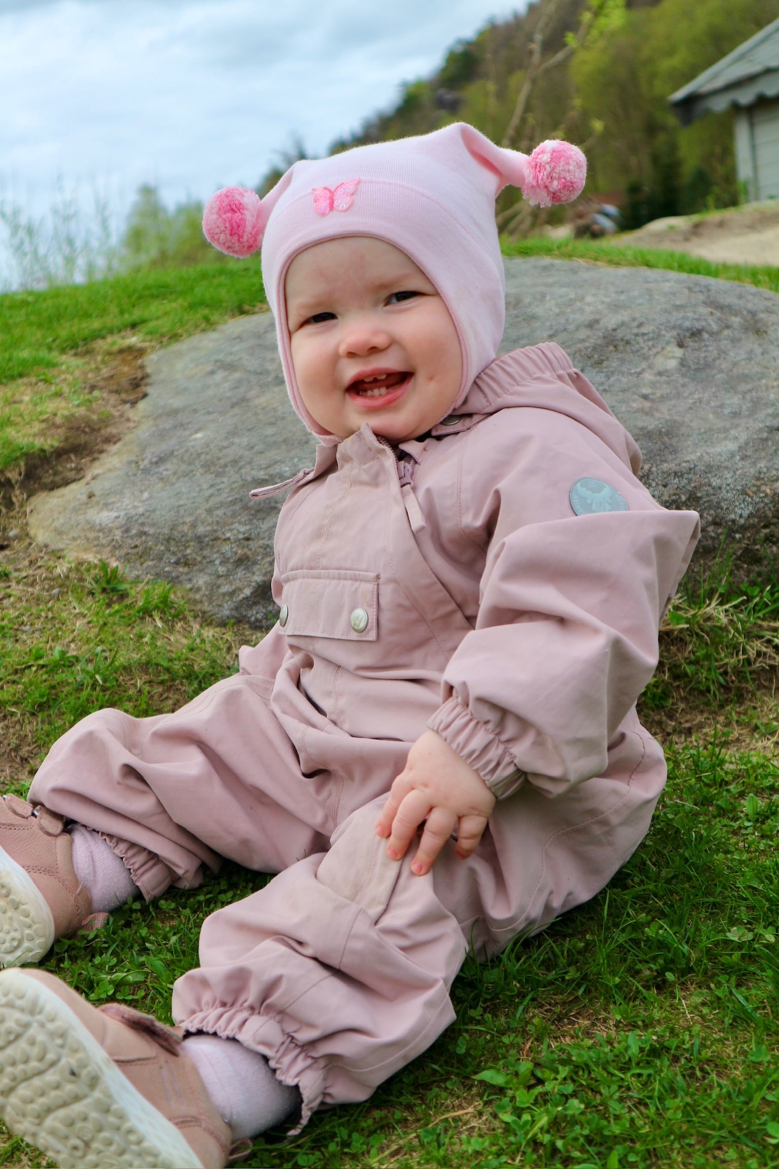 Kivat Knytelue Med Sommerfugel